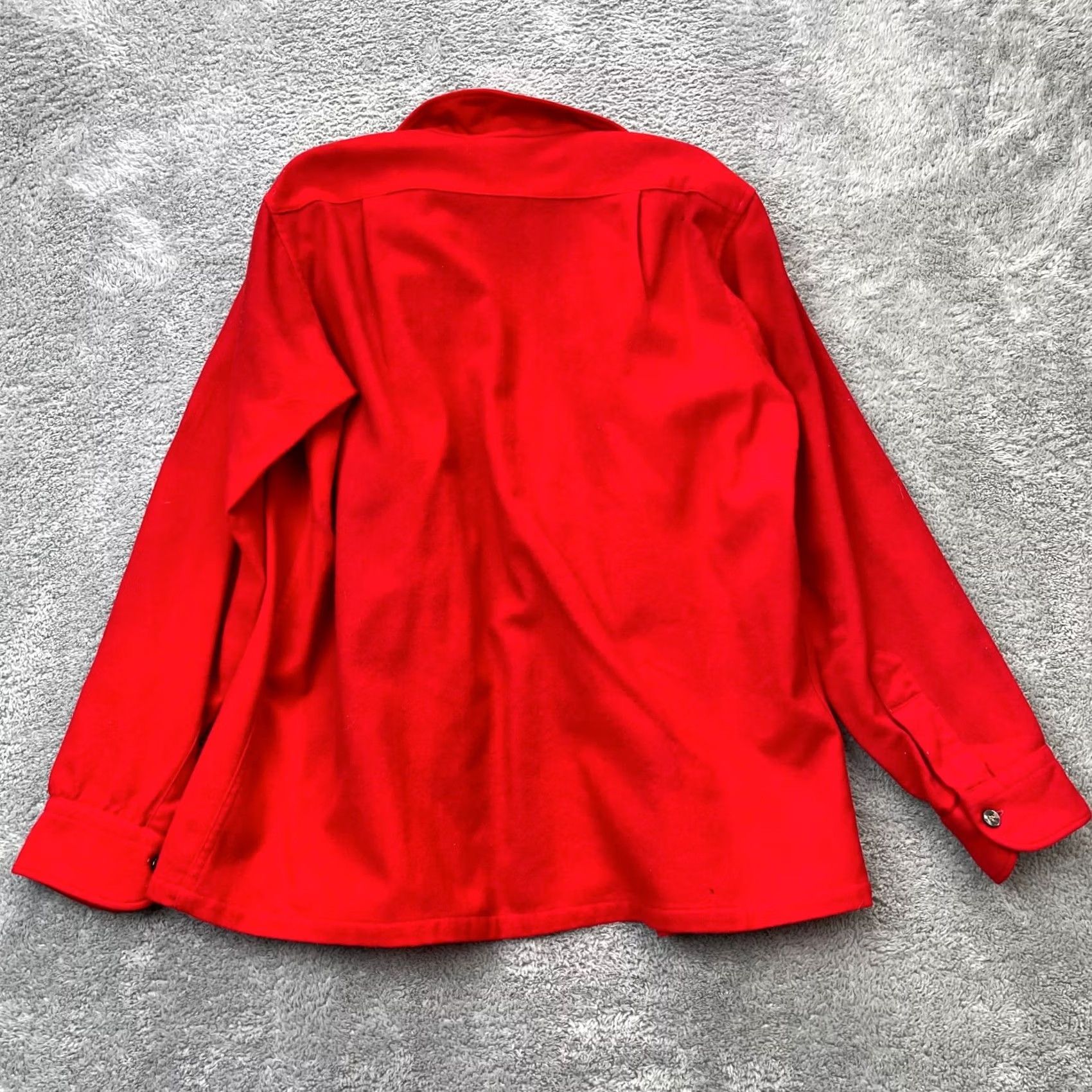 Pendleton VINTAGE Pendleton Shirt Mens Medium Red Wool Flannel Long Sleeve Button-Up 70s 80s Board Shirt Mens, Regular Fit, 42 in Chest, USA, Western, Pockets Size US M / EU 48-50 / 2 - 6 Thumbnail