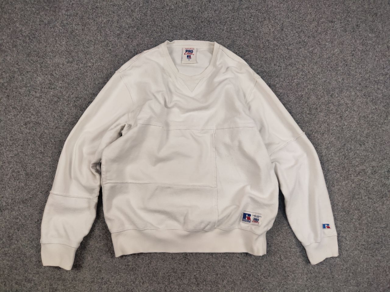 Champion Vintage Russell Athletic Pro USA Patchwork Boxy Sweatshirt Size US M / EU 48-50 / 2 - 5 Thumbnail