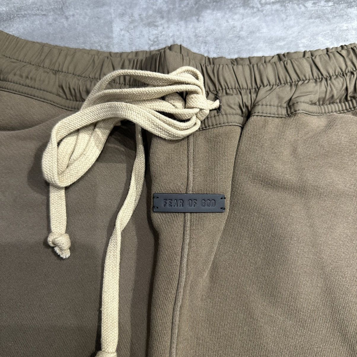 Fear of God Fear of God 7th FG7C Sweatshort - Vintage Mocha Size US 32 / EU 48 - 4 Thumbnail