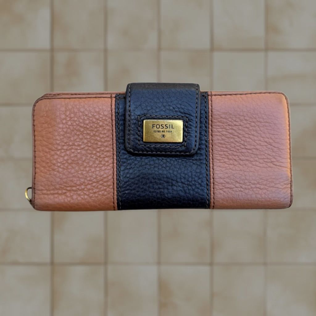Fossil Vintage FOSSIL Quinn Leather Wallet Bifold Card Holder Brown Women's 7.5" x 3.5" Size ONE SIZE - 1 Thumbnail