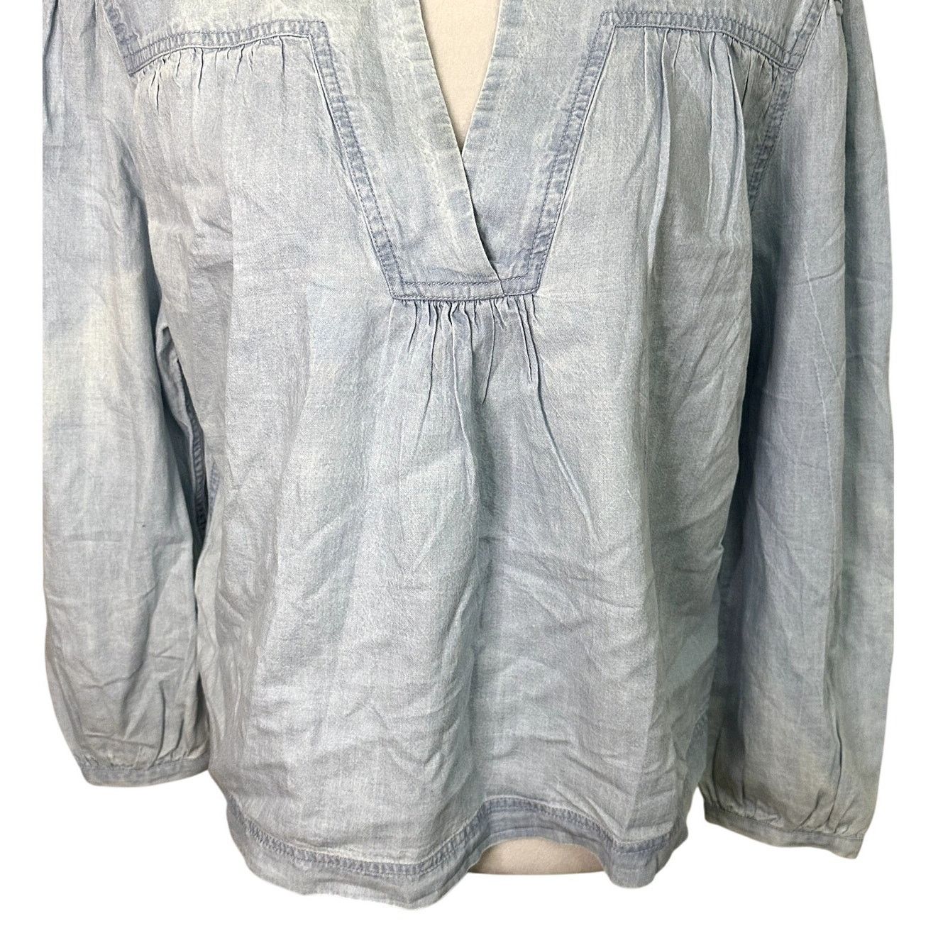 Treasure & Bond Treasure & Bond Long Sleeves Blouse V-Neck Chambray Blue W M Size M / US 6-8 / IT 42-44 - 4 Thumbnail
