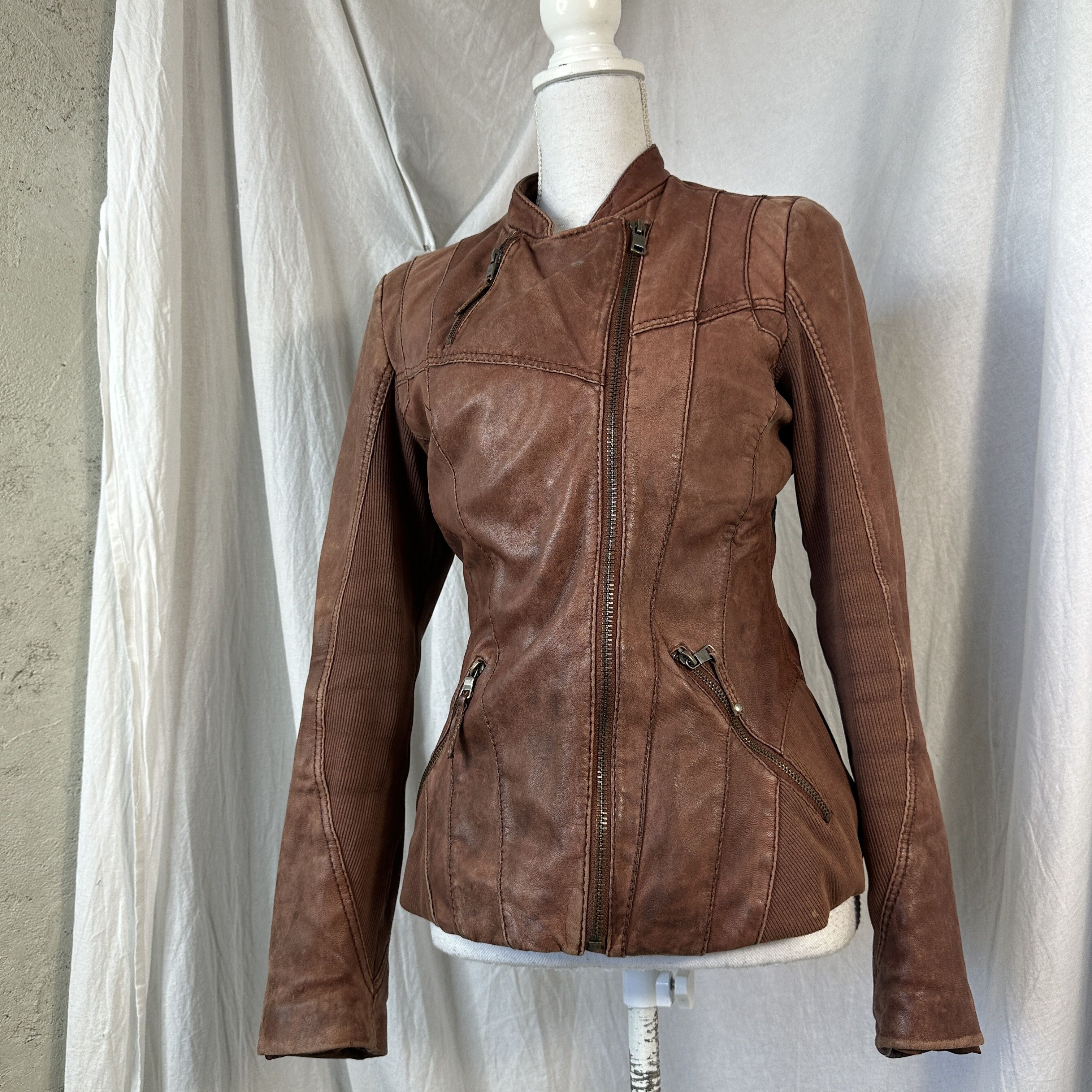 Vintage Vintage Fitted Leather Jacket Size US M / EU 48-50 / 2 - 7 Thumbnail