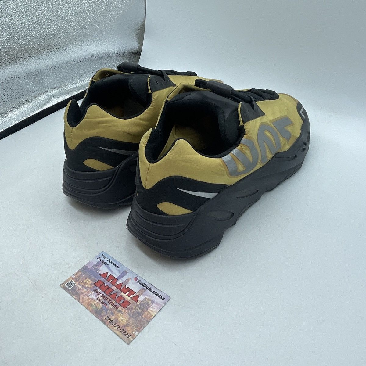 Adidas Yeezy boost 700 honey flux Size US 11 / EU 44 - 5 Thumbnail