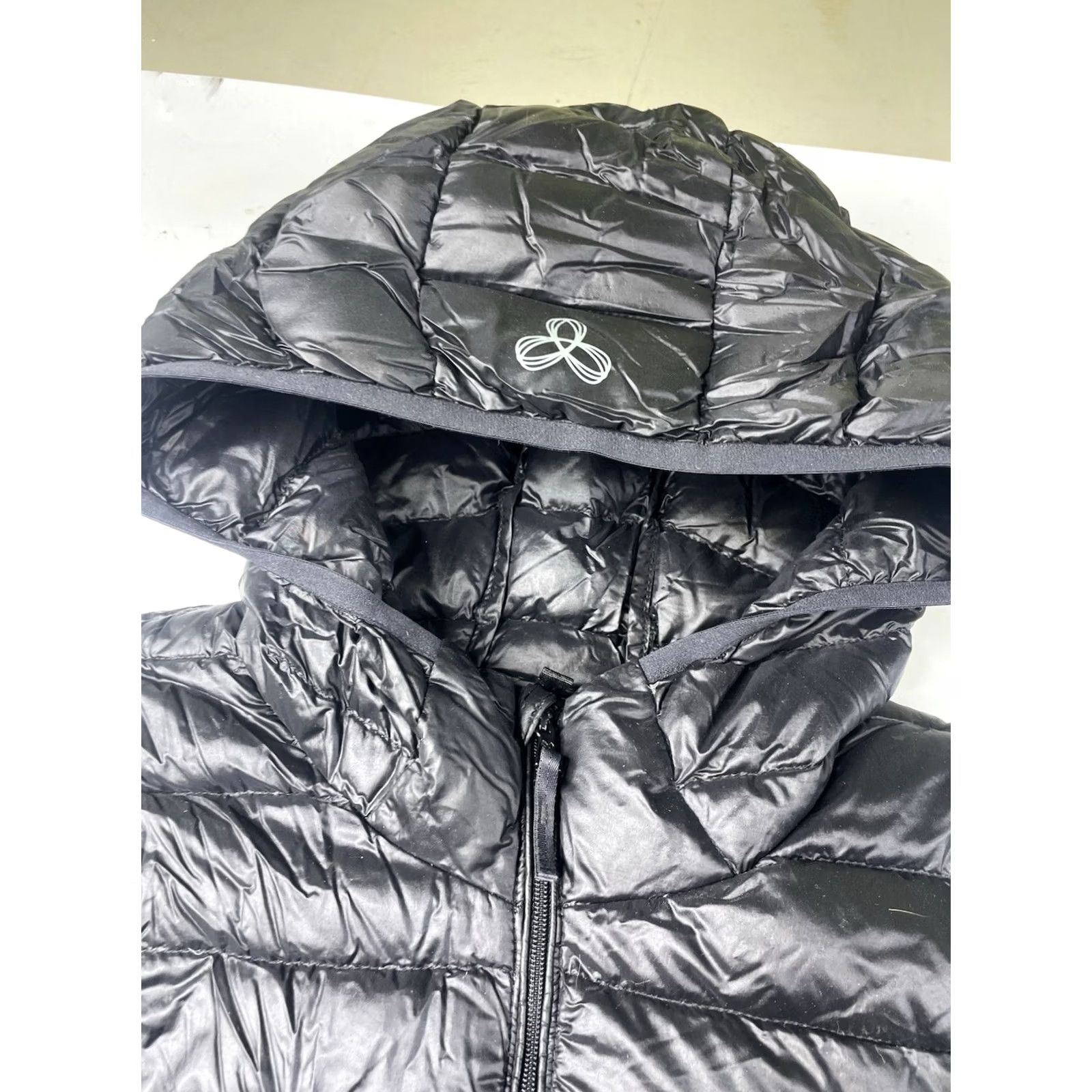 Aritzia Aritzia Coat Parka Womens Medium Black Down Packable Hooded Long Zip Lightweight Pockets Size M / US 6-8 / IT 42-44 - 2 Thumbnail