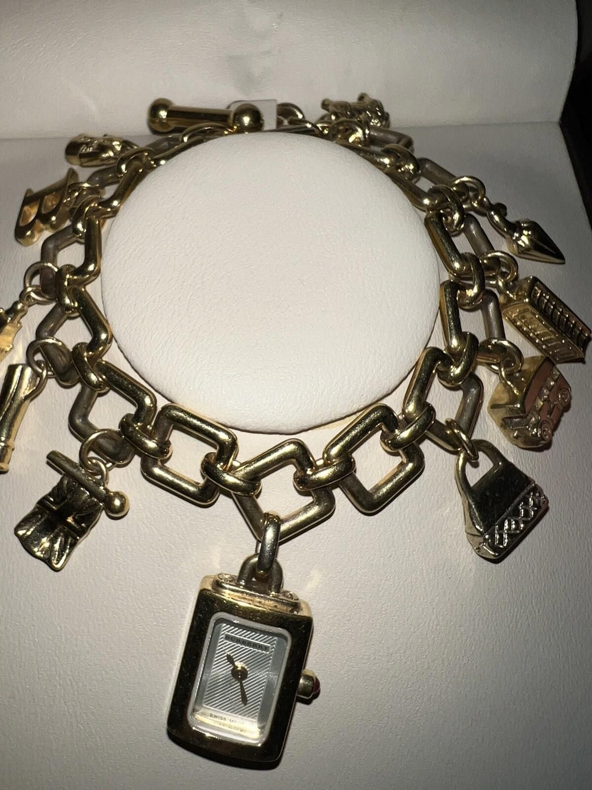 Burberry BURBERRY Gold Plated Charm Bracelet Watch RARE w/ Box Size ONE SIZE - 5 Thumbnail