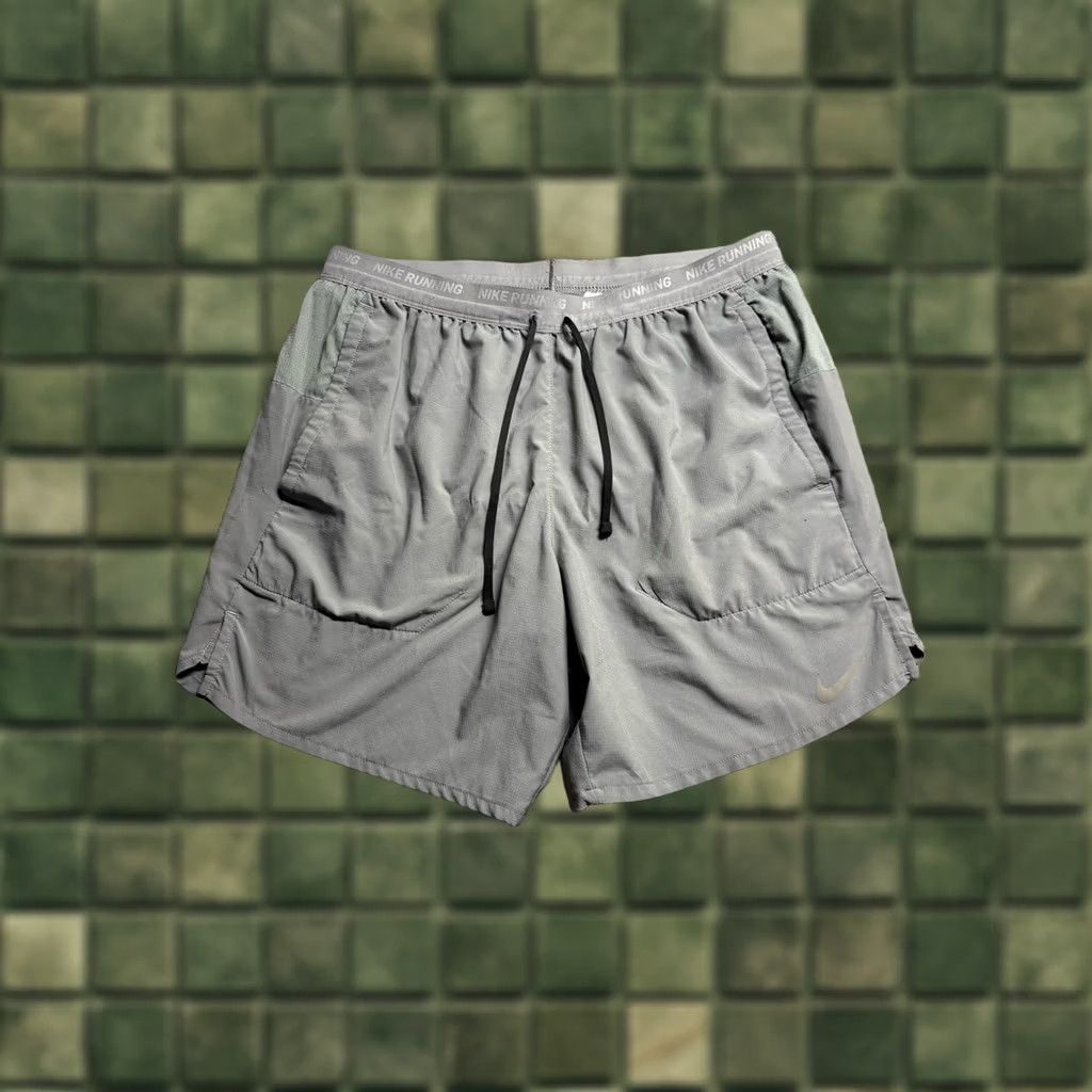 Nike Nike Flex Stride Running Shorts Mens Medium Gray 7” Brief Lined Gym DM4761 Size US 31 - 1 Thumbnail