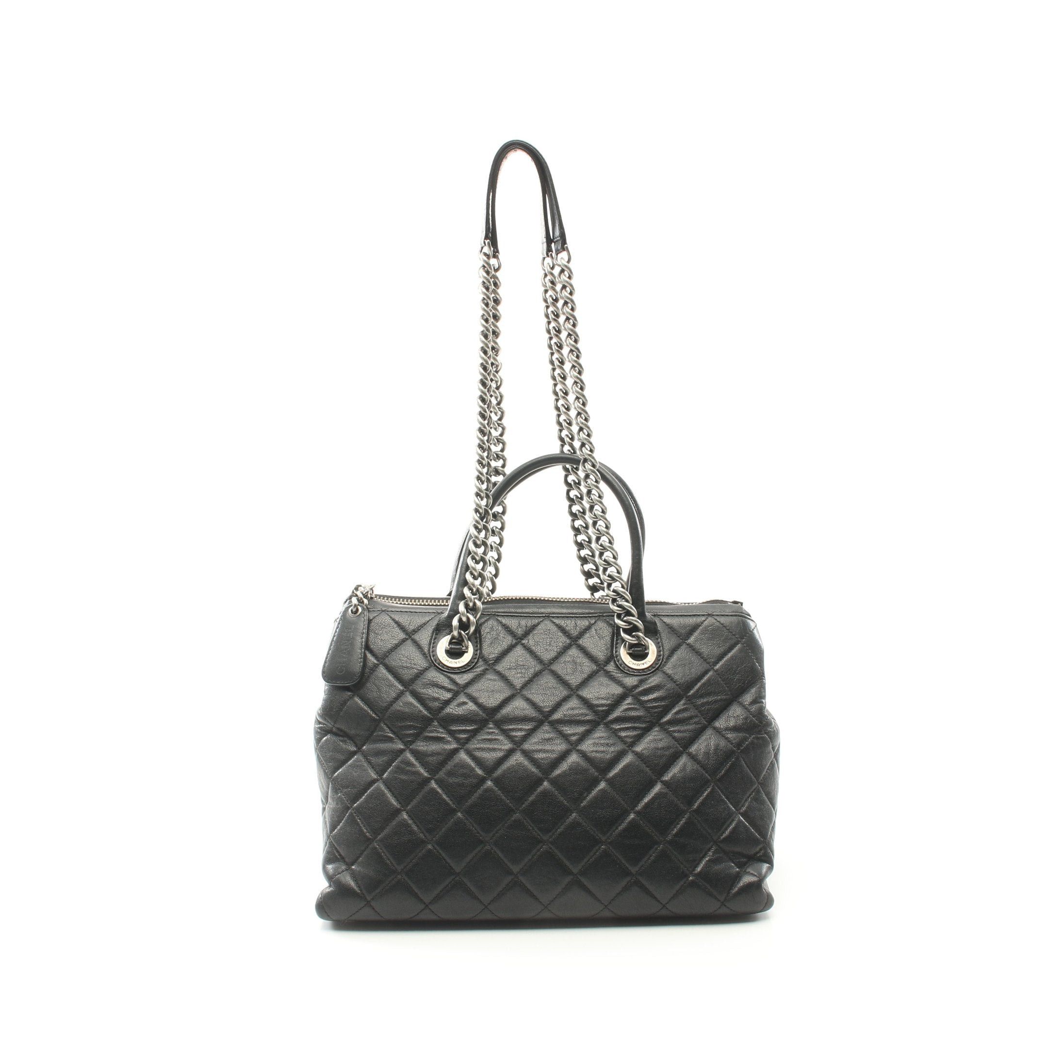 Chanel Chanel Matelasse Chain Shoulder Bag Leather Black Antique Silver Hardware Size ONE SIZE - 1 Thumbnail