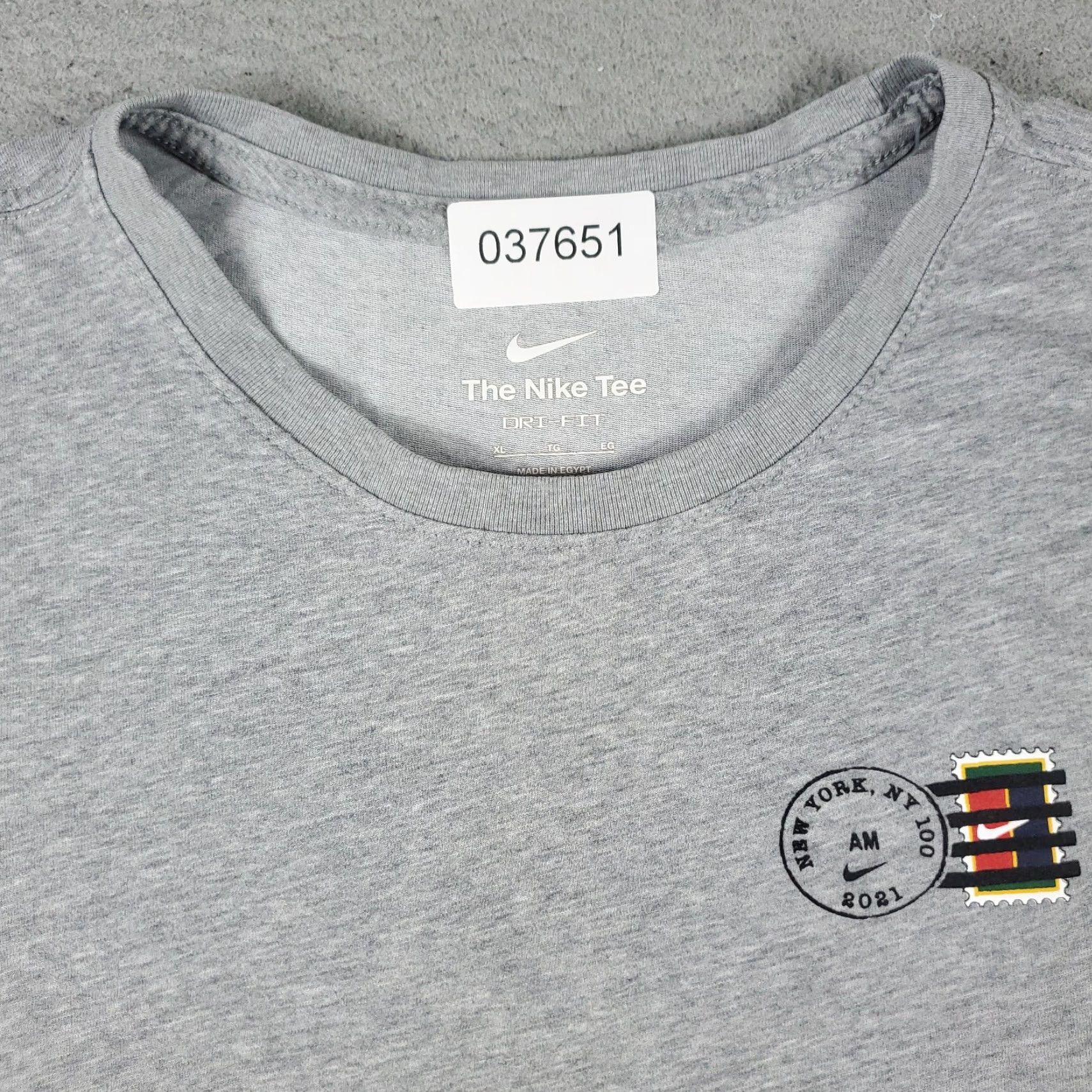 Nike Nike T Shirt Mens XL Gray Swoosh Casual Short Sleeve Adult Mens XL Nike T Shirt Gray Short Sleeve Crew Neck Logo Modern Sports Active All Seasons Men Size US XL / EU 56 / 4 - 3 Thumbnail