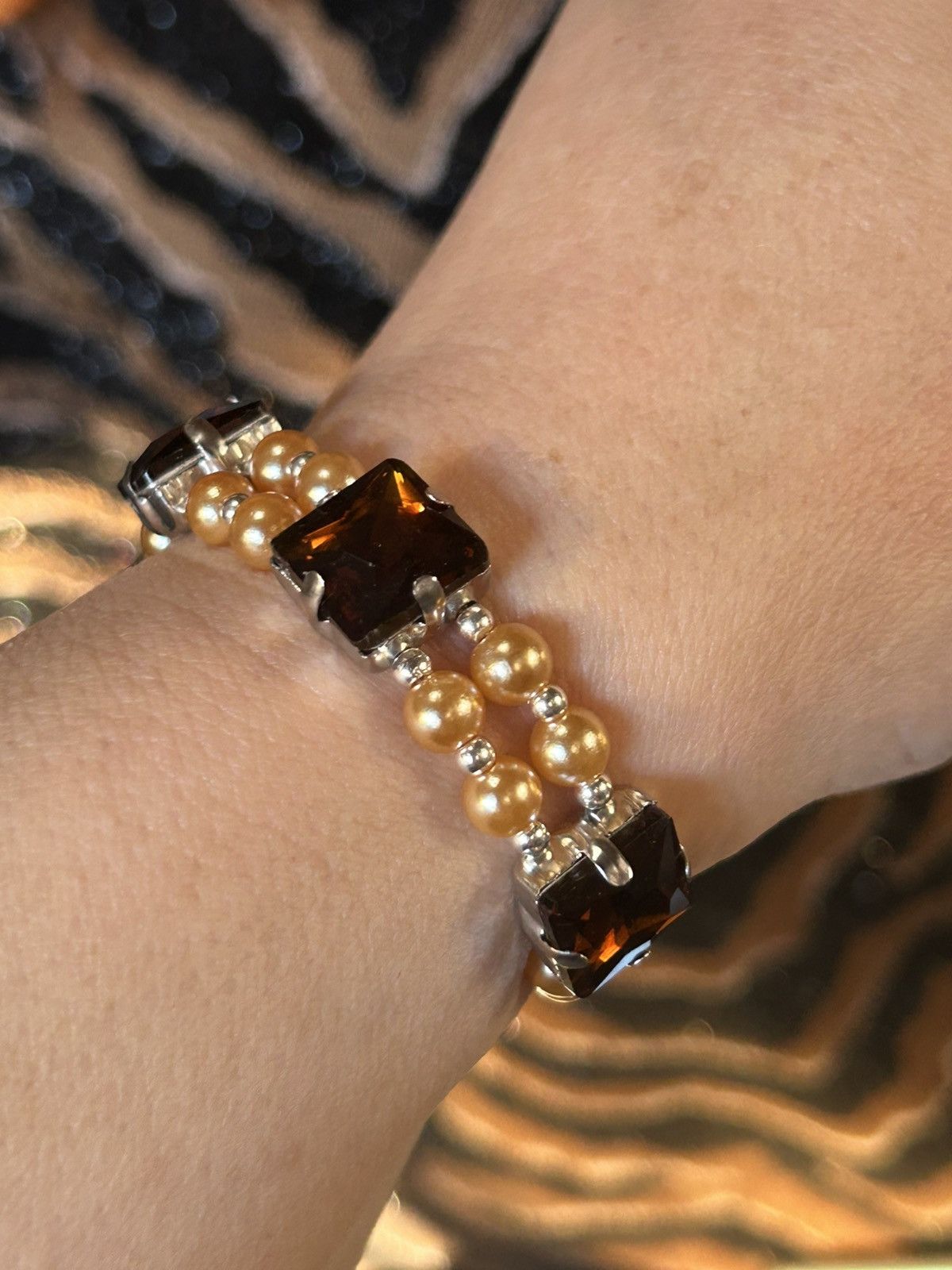 Handmade Handcrafted square cut brown topaz glass pearl bracelet Size ONE SIZE - 3 Thumbnail