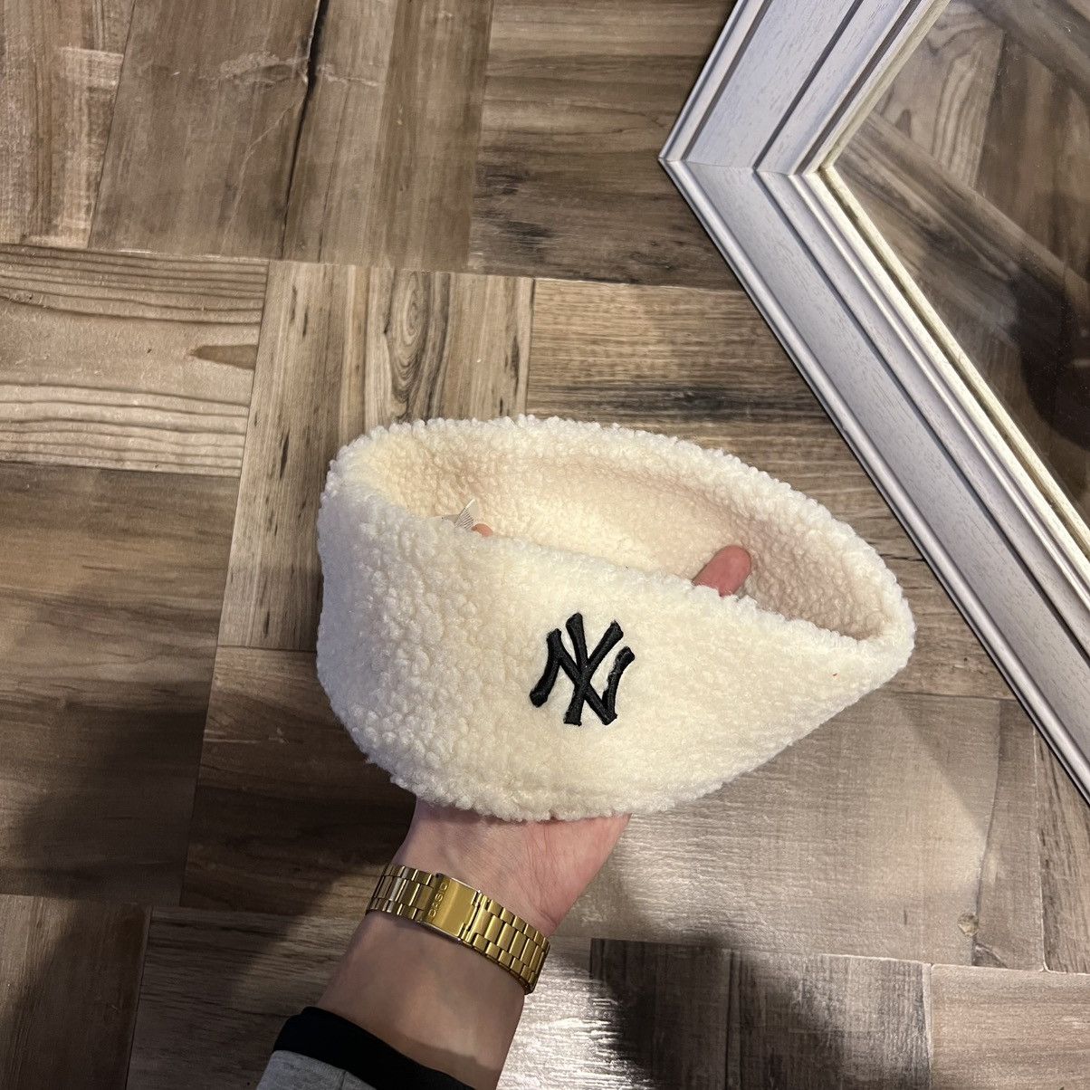 New Era × Vintage New Era Teddy Headband Size ONE SIZE - 2 Thumbnail