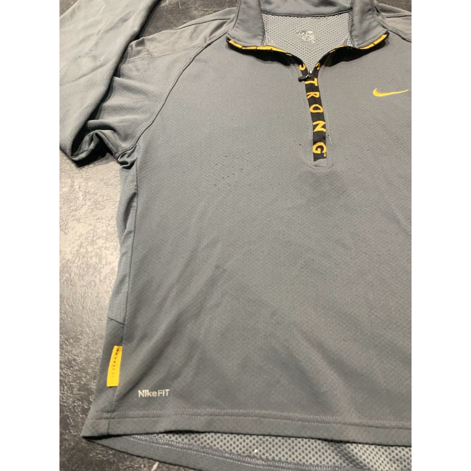Nike VINTAGE Nike Livestrong Men's Pullover Zip Sweatshirt Adult Medium Gray Yellow Activewear Running Slim Size US M / EU 48-50 / 2 - 4 Thumbnail