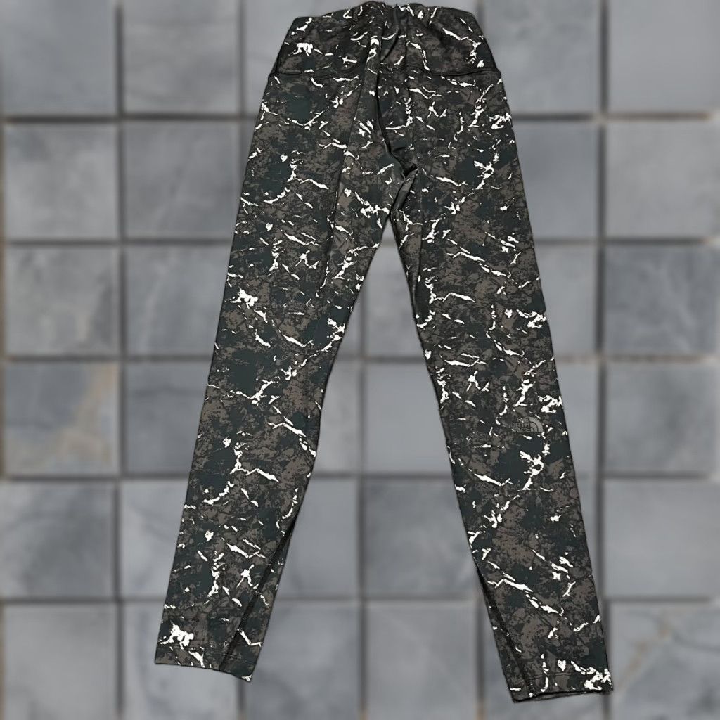 The North Face The North Face Leggings Womens Medium Gray Hiking Pants Size 32" / US 10 / IT 46 - 1 Thumbnail