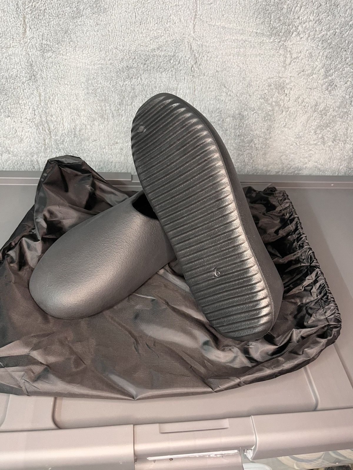 Yeezy New Yeezy Season Slip On Size US 6 / EU 39 - 2 Thumbnail
