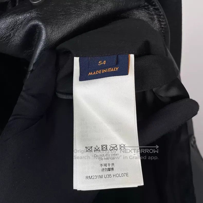 Louis Vuitton Louis Vuitton 23SS Black logo monogrammed sheepskin long-s Size US L / EU 52-54 / 3 - 8 Thumbnail