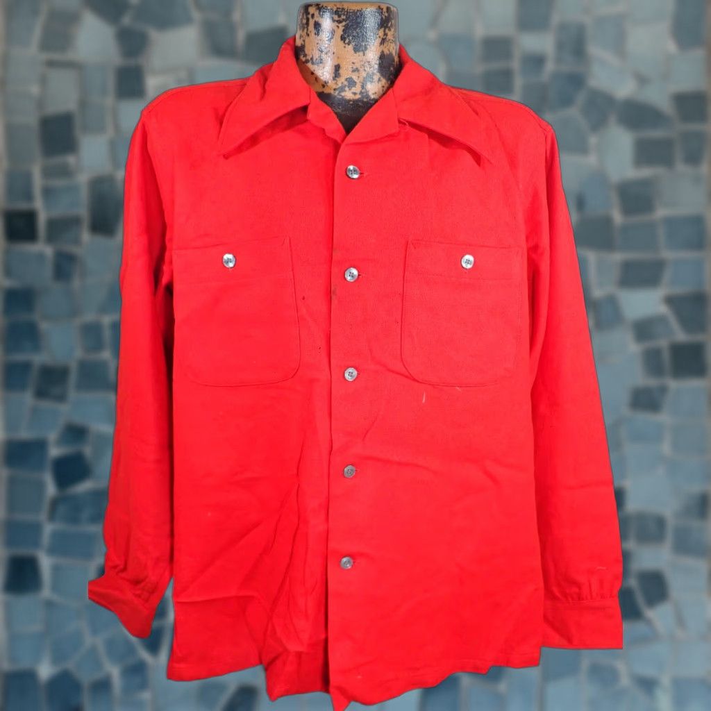 Pendleton Pendleton Vintage Loop Collar Shirt Men's Large Solid Red 100% Virgin Wool USA Classic Mad Man Fashion Size US L / EU 52-54 / 3 - 1 Thumbnail