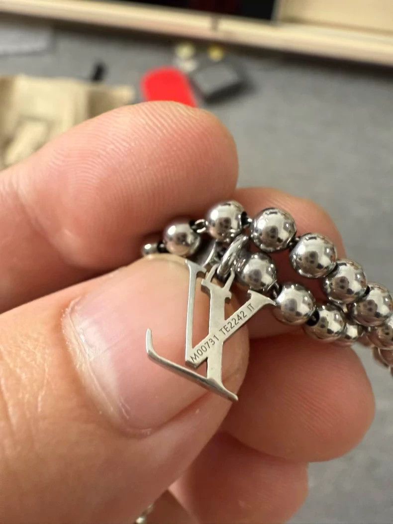 Louis Vuitton Louis Vuitton Silver Small Bead Letter Pendant Bracelet Size ONE SIZE - 4 Thumbnail