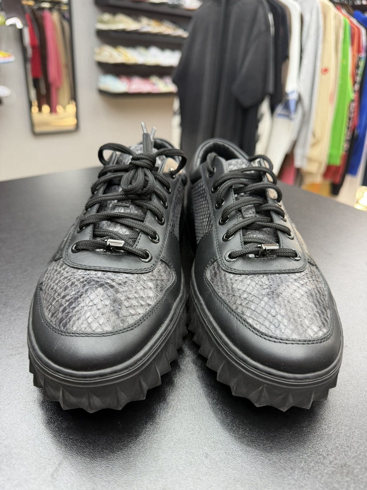 Salvatore Ferragamo Size 8.5 - Salvatore Ferragamo Black Animal Print Size US 8.5 / EU 41-42 - 2 Thumbnail