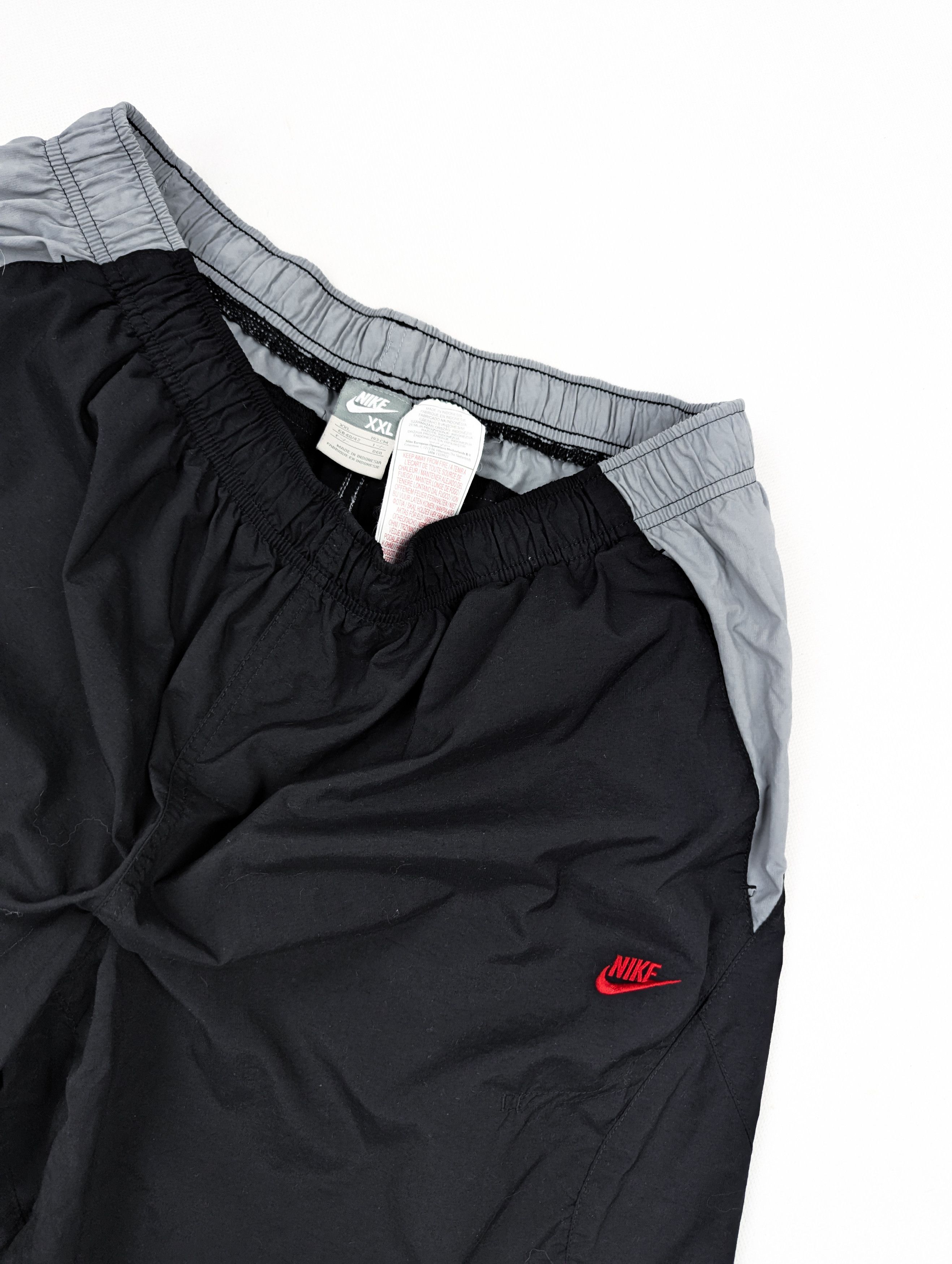 Nike Nike black shorts bermudas XXL Size US 40 / EU 56 - 2 Thumbnail