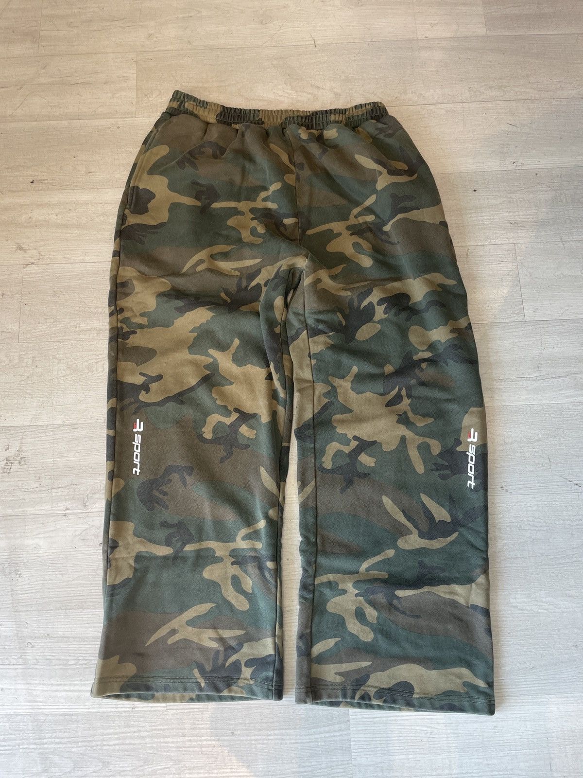 The GV Gallery The GVGallery Camo Raspberry Sport Sweat Pants L Size US 34 / EU 50 - 1 Thumbnail
