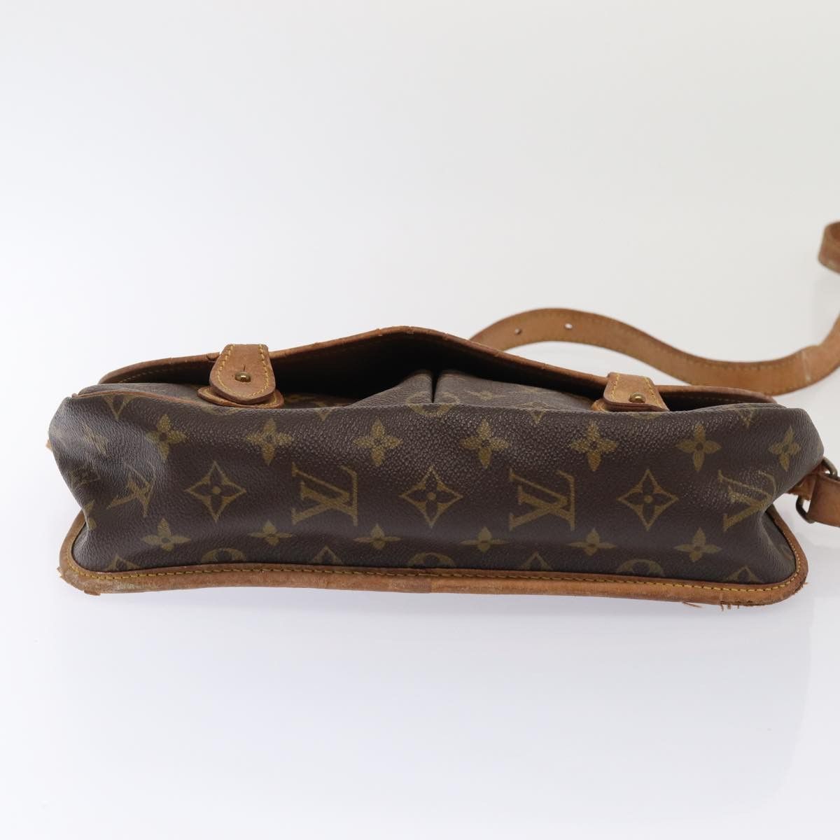 Louis Vuitton LOUIS VUITTON Monogram Gibeciere MM Shoulder Bag M42247 Size ONE SIZE - 6 Thumbnail