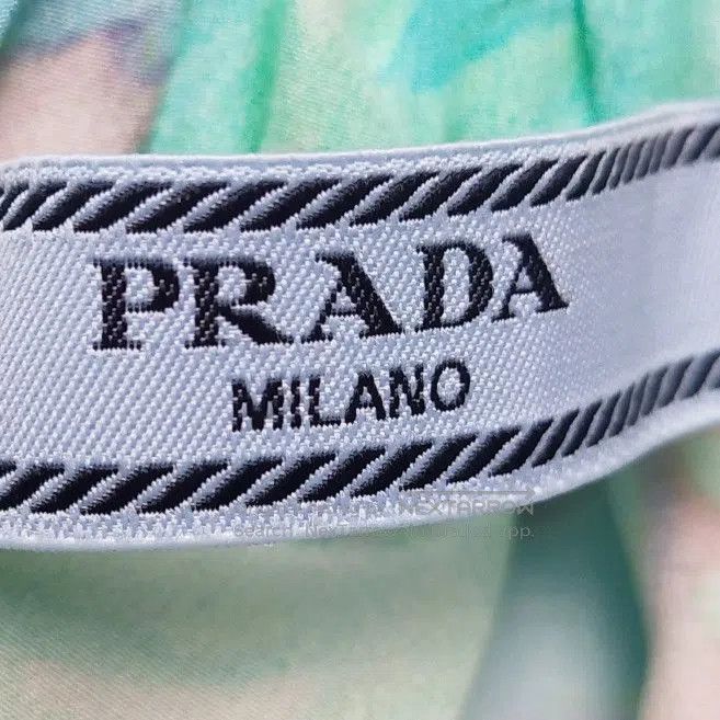 Prada Prada Irregular Hem Floral Silk Dress in S Size . Size S / US 4 / IT 40 - 3 Thumbnail