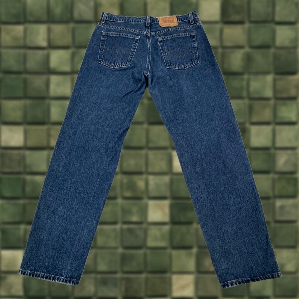 Levi's VINTAGE Levi’s 556 Jeans 14 Med Guys Fit Straight Leg 90s Blue Denim USA Women’s Regular Size 34x31 Girls/Mens? Size 36" / US 14 / IT 50 - 1 Thumbnail