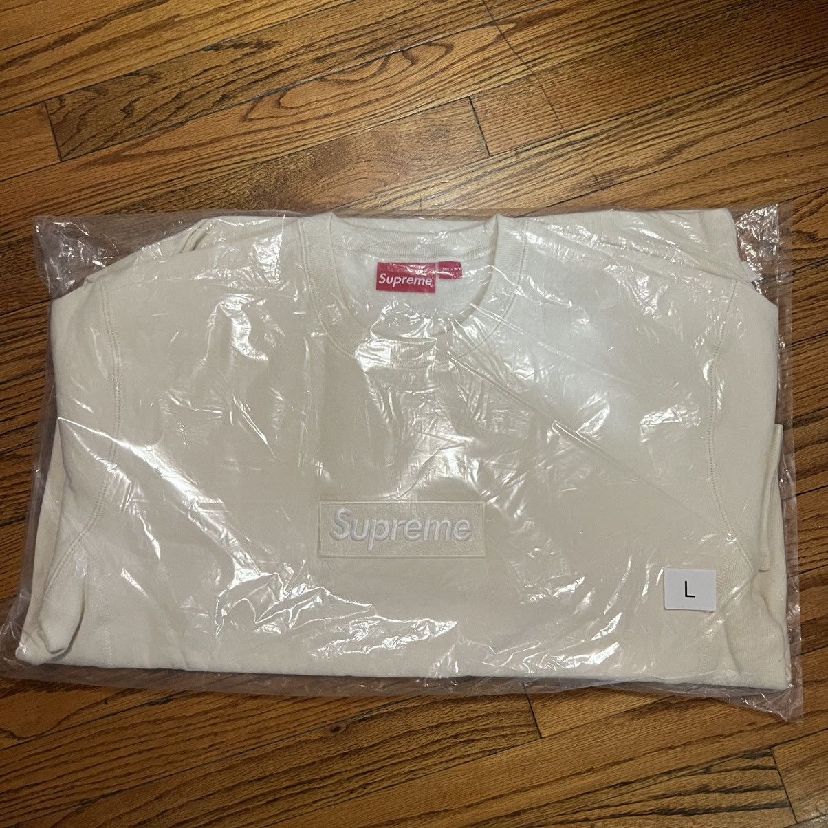 Supreme Supreme Box Logo Crewneck FW18 Natural Size: L Size US L / EU 52-54 / 3 - 4 Thumbnail