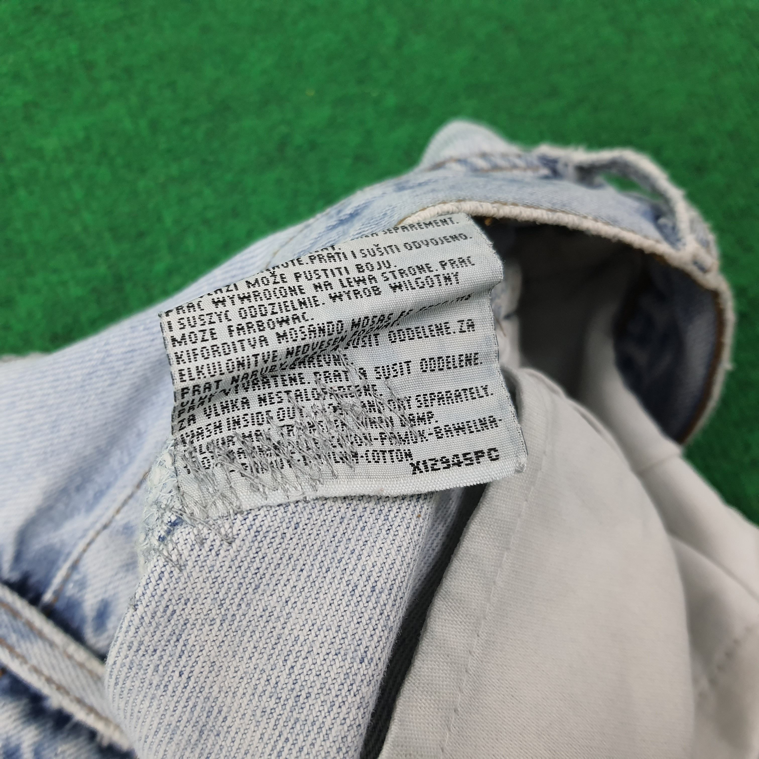 Levi's Vintage Levi's Distressed Doraemon Patchwork Jean C252N17 Size US 28 / EU 44 - 9 Thumbnail