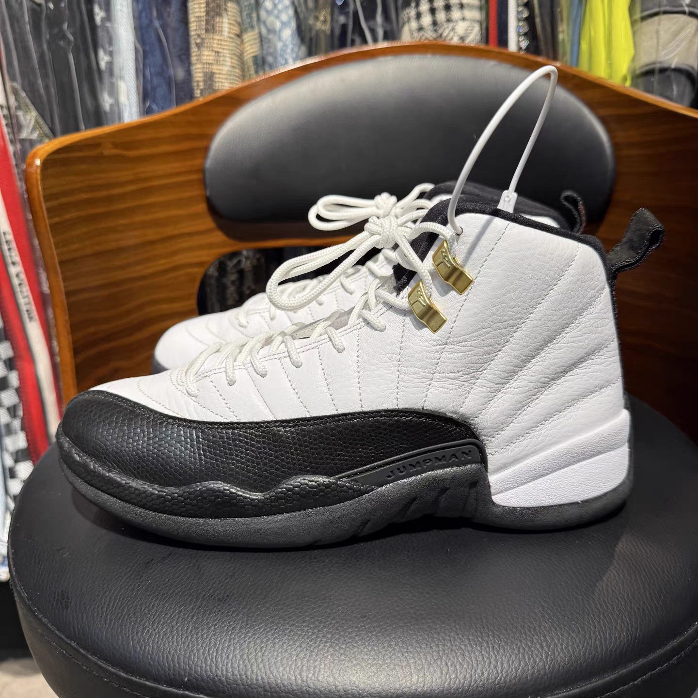 Jordan Brand Air Jordan 12 Taxi Basketball Shoes K15 Size US 7 / EU 40 - 6 Thumbnail