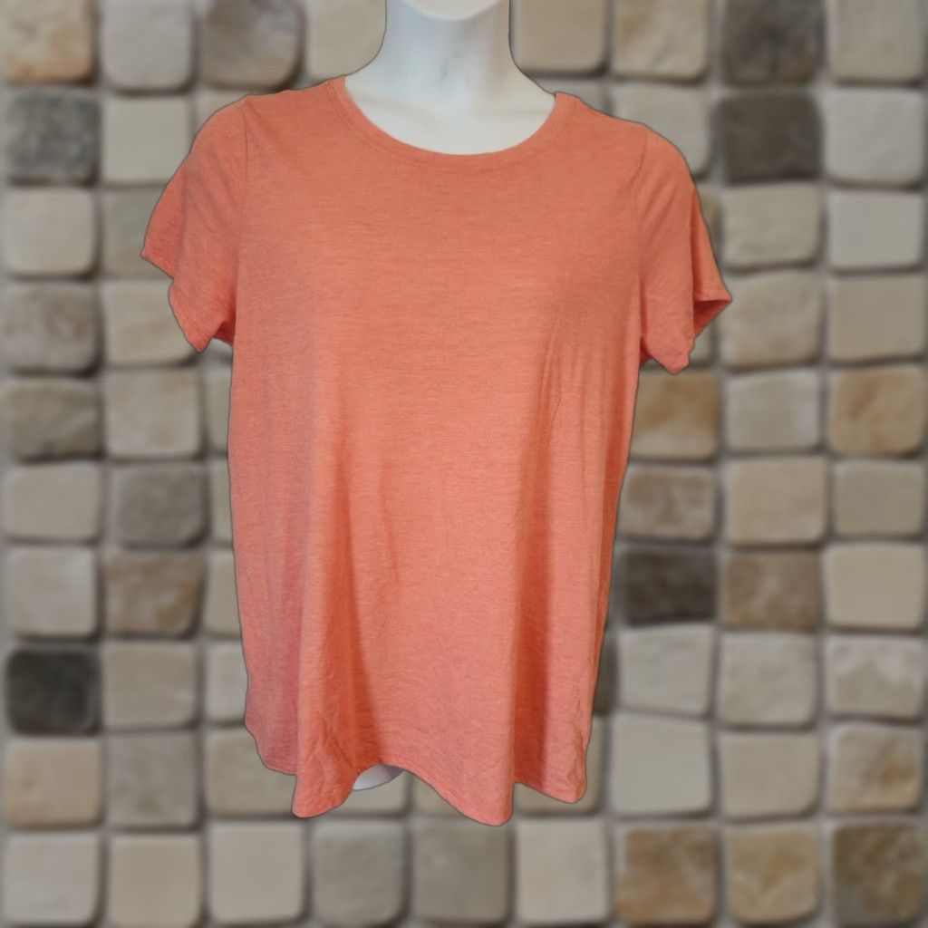 Torrid Torrid T-Shirt 1X Orange Short Sleeve Round Neck Classic Fit Polyester Cotton Women Plus Size Clothing Size XL / US 12-14 / IT 48-50 - 1 Thumbnail