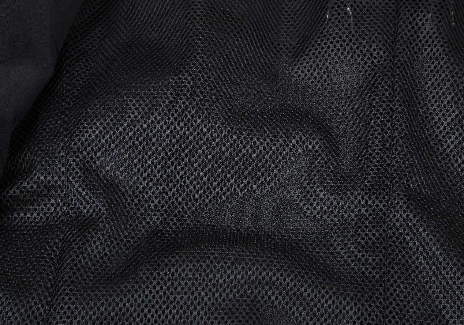 Issey Miyake Air Valve Mesh Design Bonding Jacket in Black 2 Size US M / EU 48-50 / 2 - 12 Thumbnail