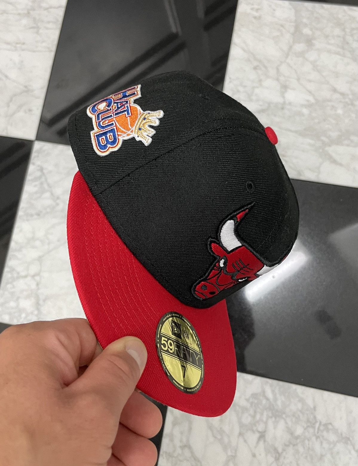 🔥 Hat Club Exclusive bulls hat size 7