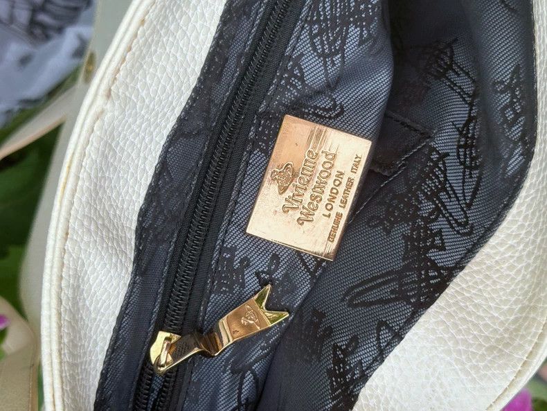 Vivienne Westwood Vivienne Westwood White lily pattern postman's bag Size ONE SIZE - 7 Thumbnail