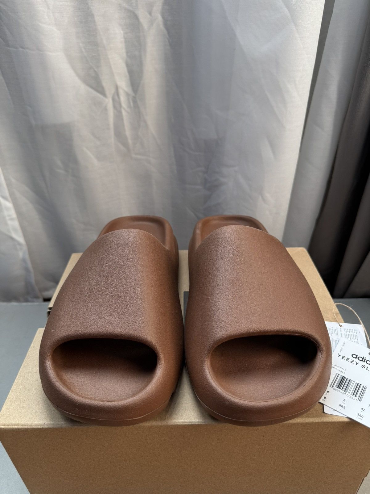 Yeezy Yeezy Slide ‘Flax’ Size US 8 / EU 41 - 2 Thumbnail