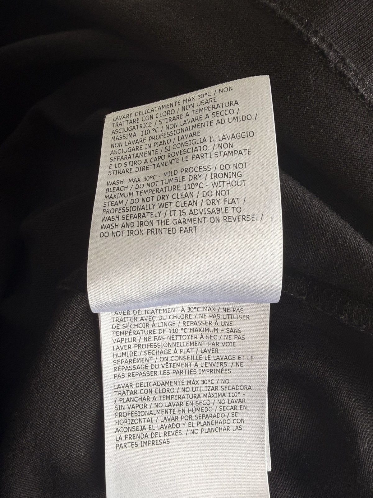 Moncler Moncler Tshirt Size US XL / EU 56 / 4 - 8 Thumbnail