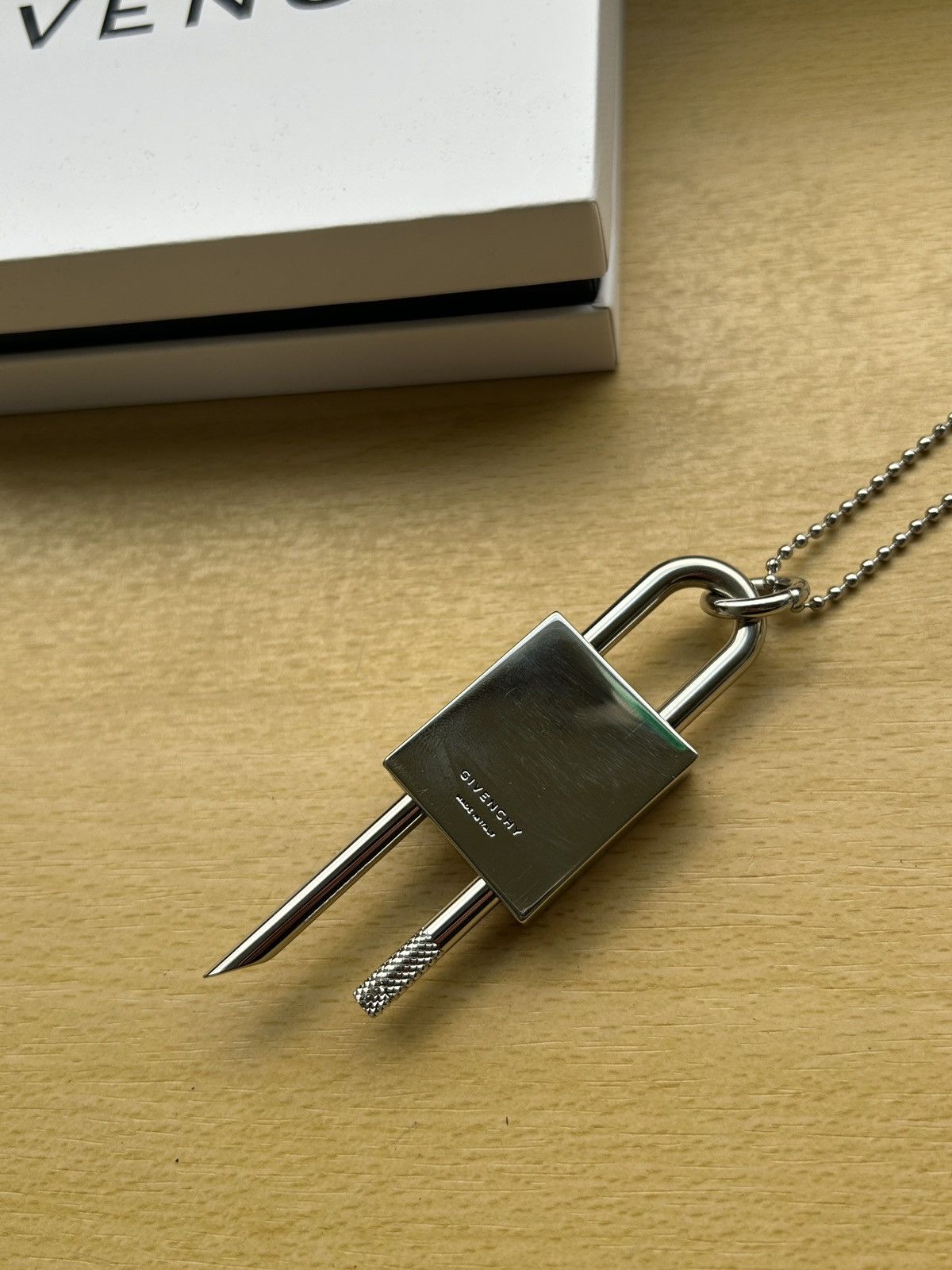 Givenchy Givenchy padlock necklace Size ONE SIZE - 3 Thumbnail