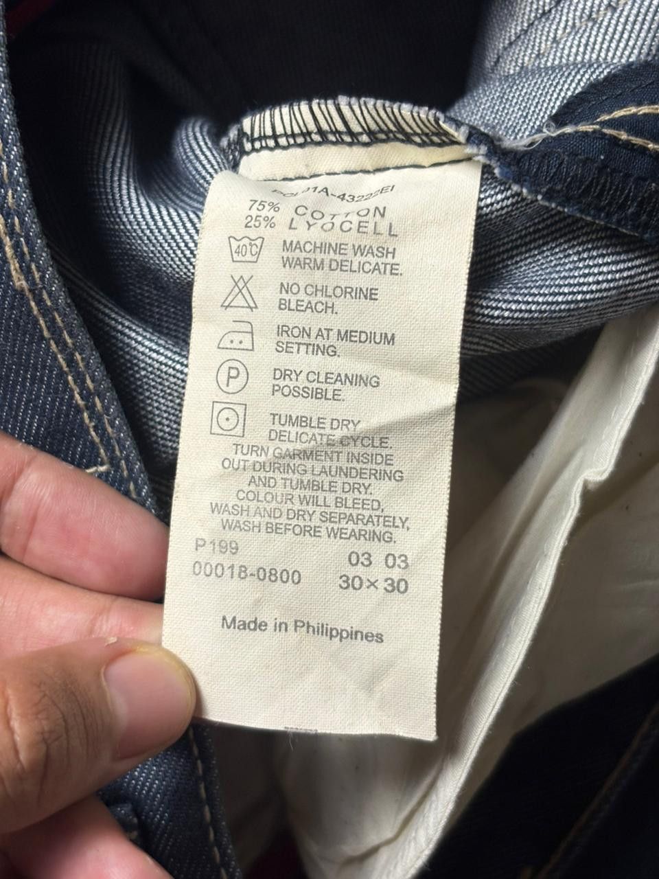 Levi's 2000s Levi's Engineered Twisted Jeans Size US 29 - 17 Thumbnail