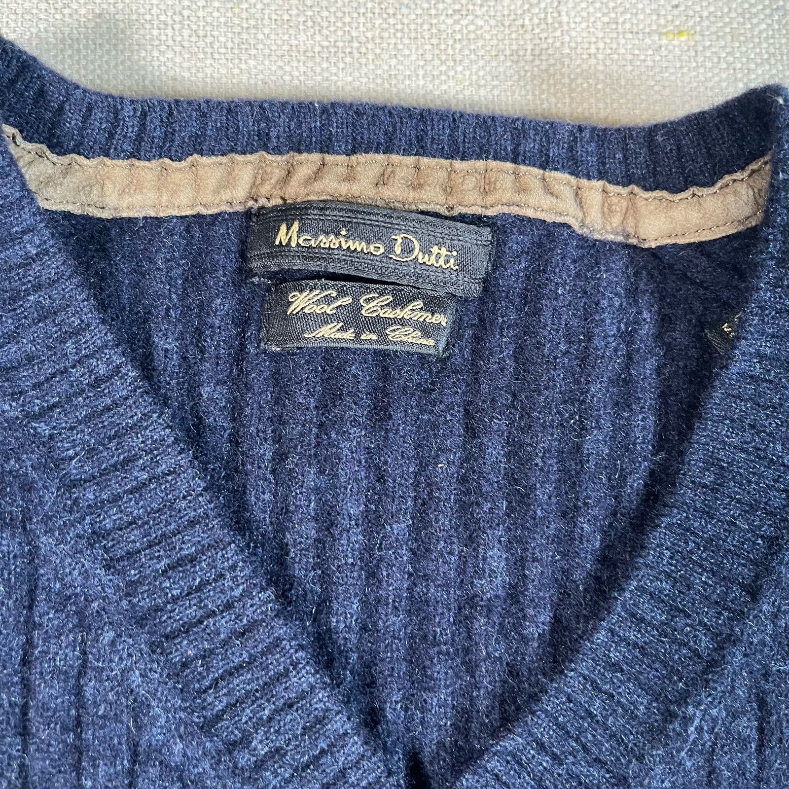 Massimo Dutti Massimo Dutti womens Large cashmere wool sweater Navy Blue Size L / US 10 / IT 46 - 7 Thumbnail