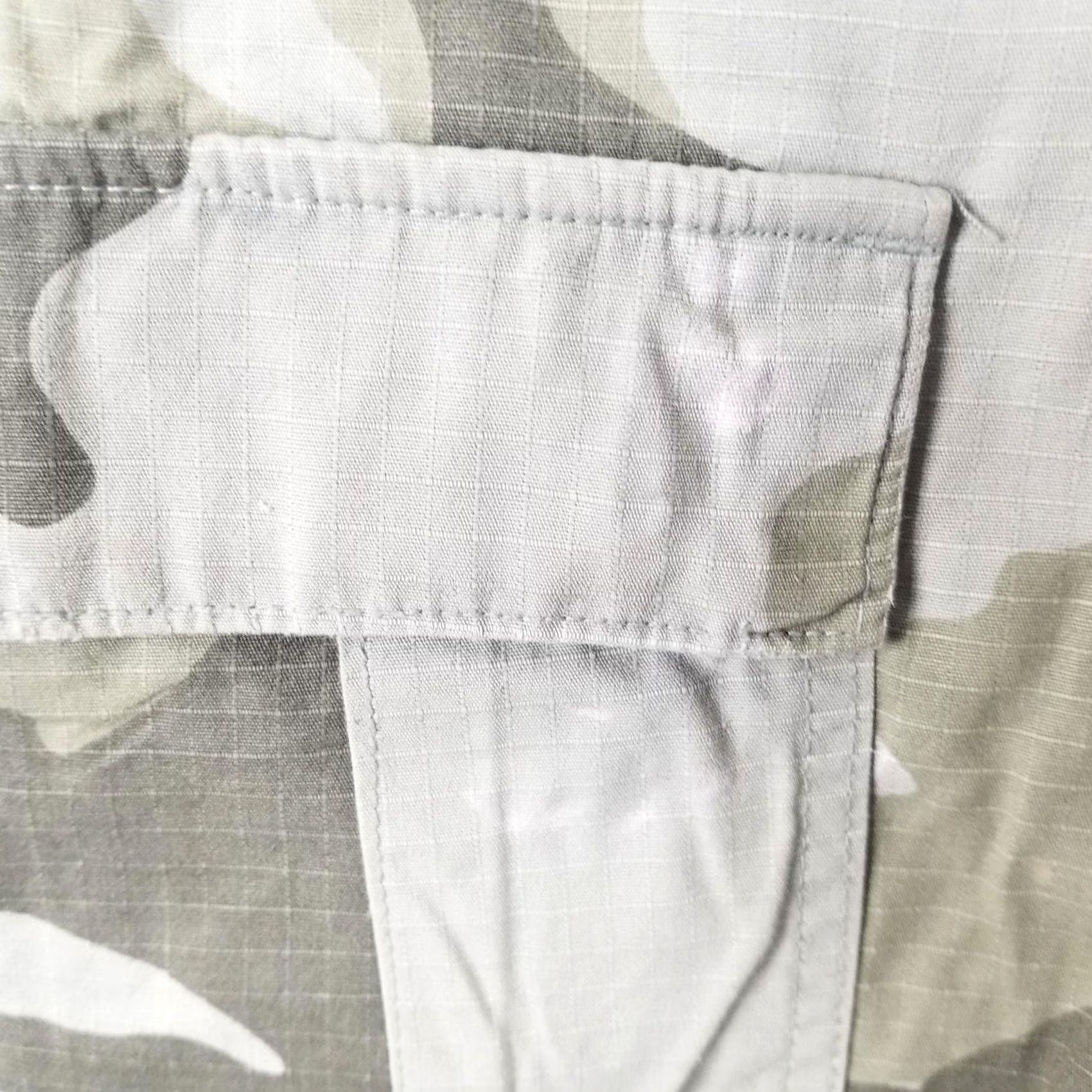 Vintage Grizzly Cargo Shorts Mens 36 Beige Camo Ripstop Outdoor Hiking Belted Cotton Size US 36 / EU 52 - 5 Thumbnail