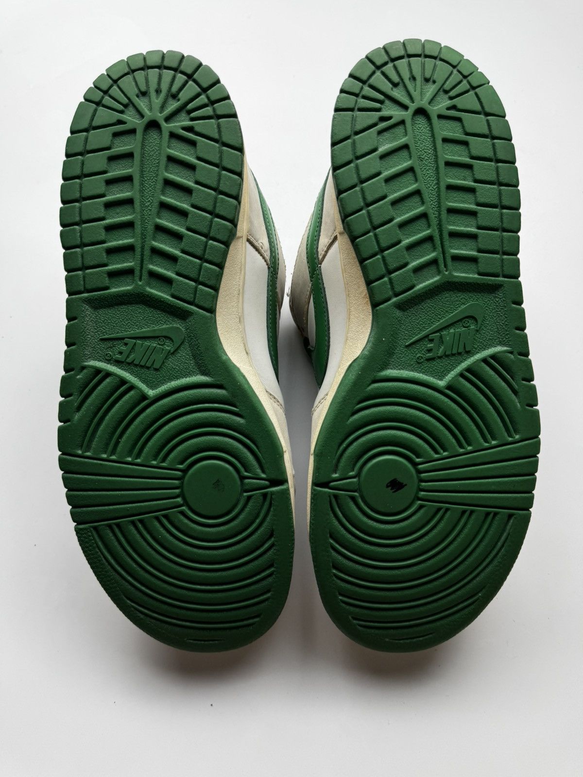 Nike SB 2005 Nike Dunk Low Pro SB St. Patricks Size US 10.5 / EU 43-44 - 10 Thumbnail
