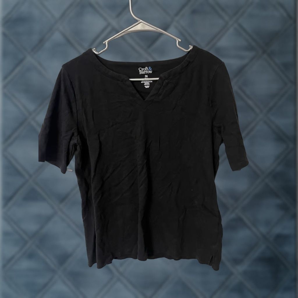 Croft & Barrow Croft & Barrow Women’s Black PM V-Neck Cotton Short Sleeve T-Shirt Size M / US 6-8 / IT 42-44 - 1 Thumbnail