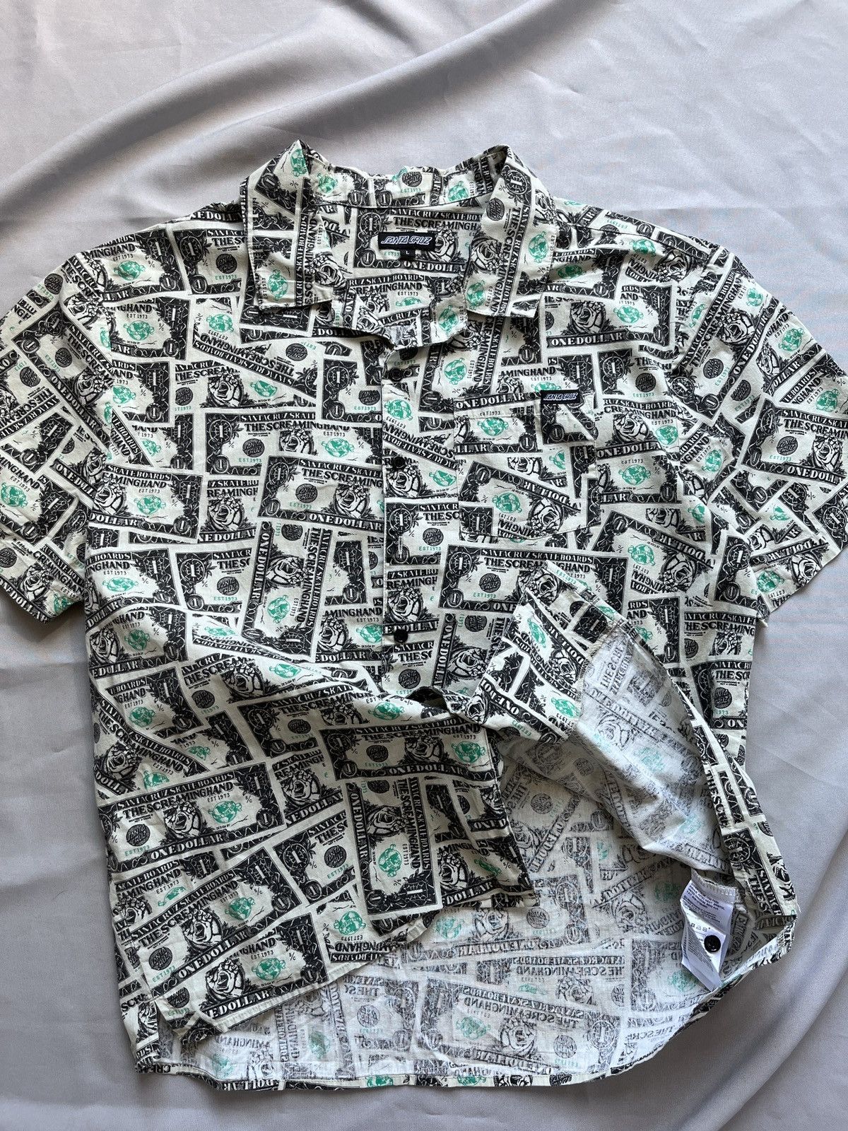 Santa Cruz Skateboards Santa Cruz Mako Dollar Screaming Hand Short Sleeve Shirt Size US L / EU 52-54 / 3 - 12 Thumbnail