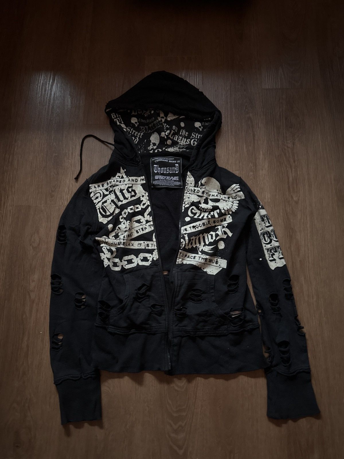 Japanese Brand 2000’s Japanese brand distressed zip up hoodie Size US S / EU 44-46 / 1 - 1 Thumbnail