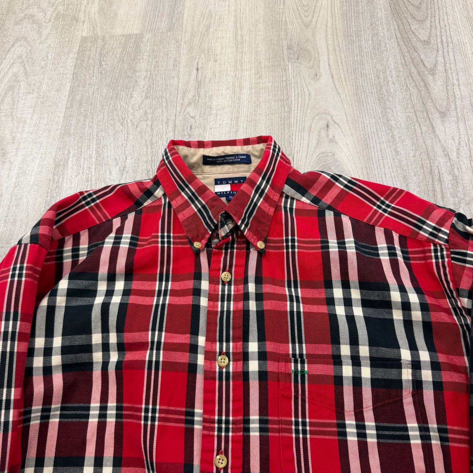 Tommy Hilfiger Vintage Tommy Hilfiger Button Shirt Men's Medium Red Plaid Size US M / EU 48-50 / 2 - 3 Thumbnail