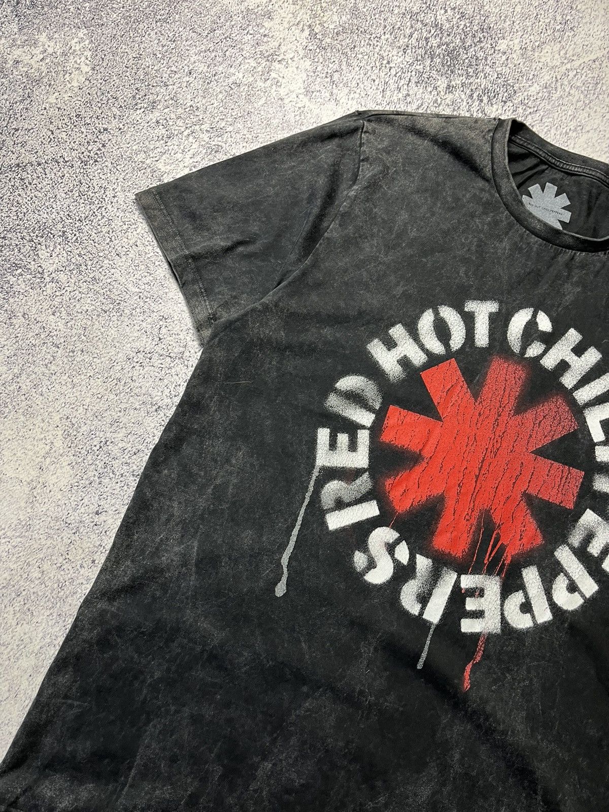 Band Tees Vintage Red Hot Chili Peppers T Shirt Y2K Size US M / EU 48-50 / 2 - 10 Thumbnail
