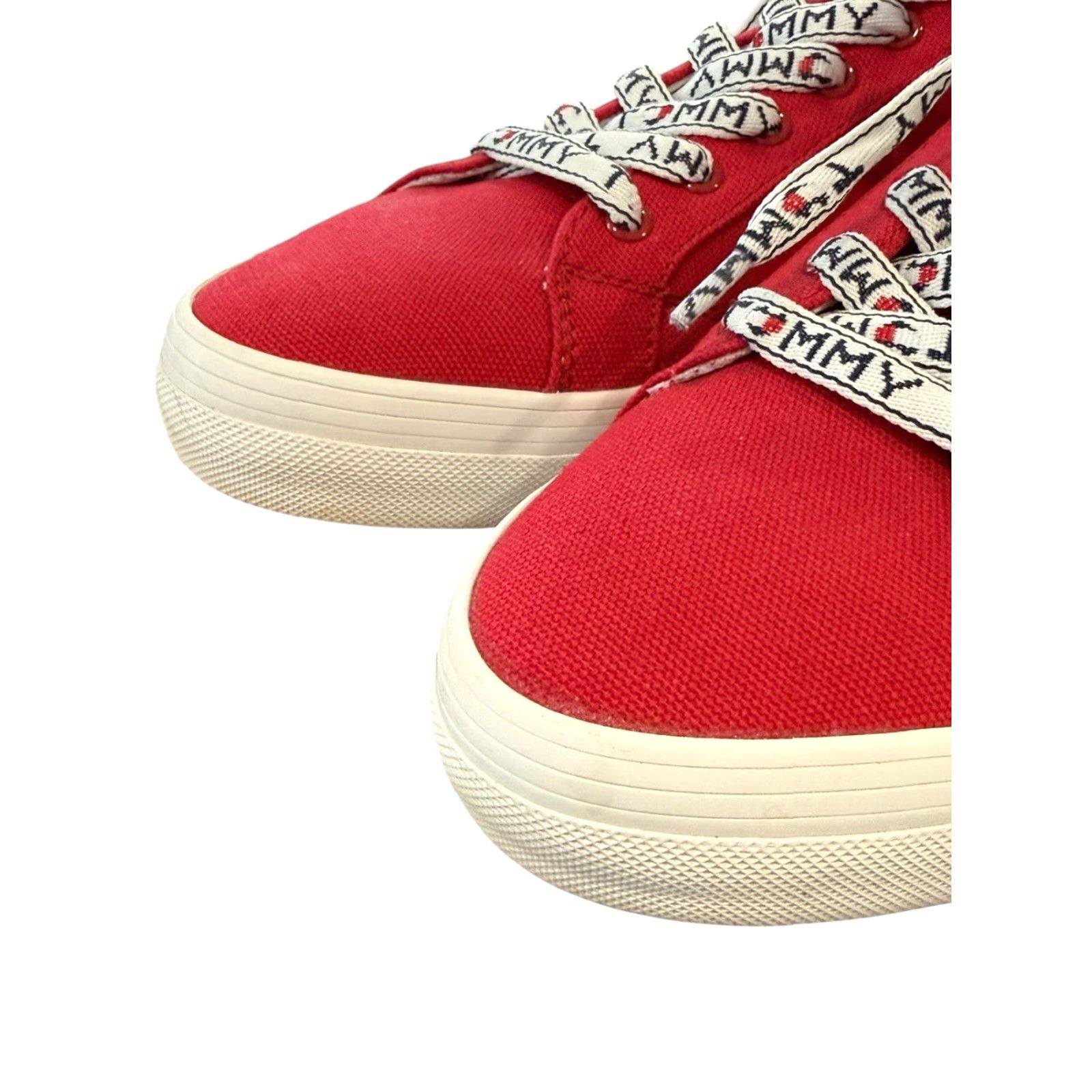 Tommy Hilfiger VINTAGE? Wait. The item isn’t vintage per rules. The title: "Tommy Hilfiger Fantim Canvas Logo Low Top Sneakers - Size 10 - Red - Women" Size L / US 10 / IT 46 - 7 Thumbnail