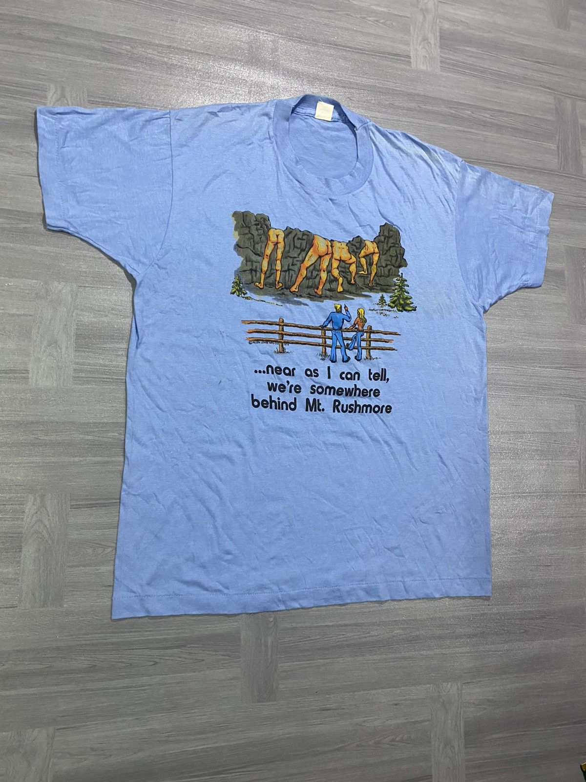 Vintage 1979's Mt. Rushmore's Behind T-shirt Size US L / EU 52-54 / 3 - 3 Thumbnail