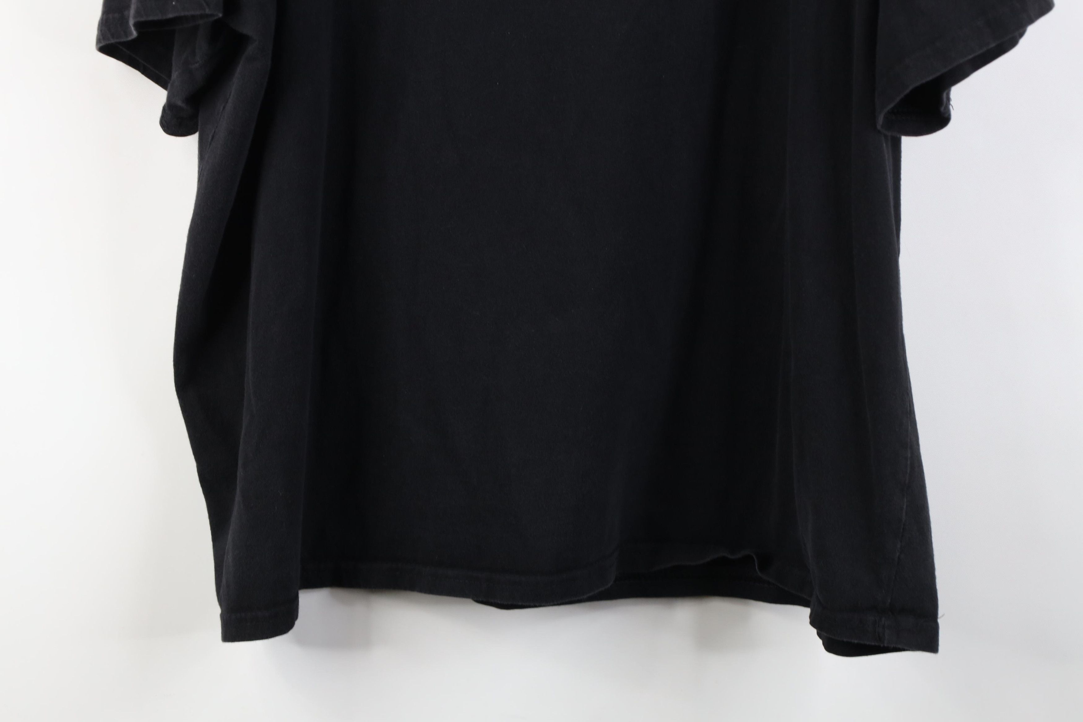 Vintage Vintage Streetwear Spell Out Halestorm Band T-Shirt Black Size L / US 10 / IT 46 - 17 Thumbnail