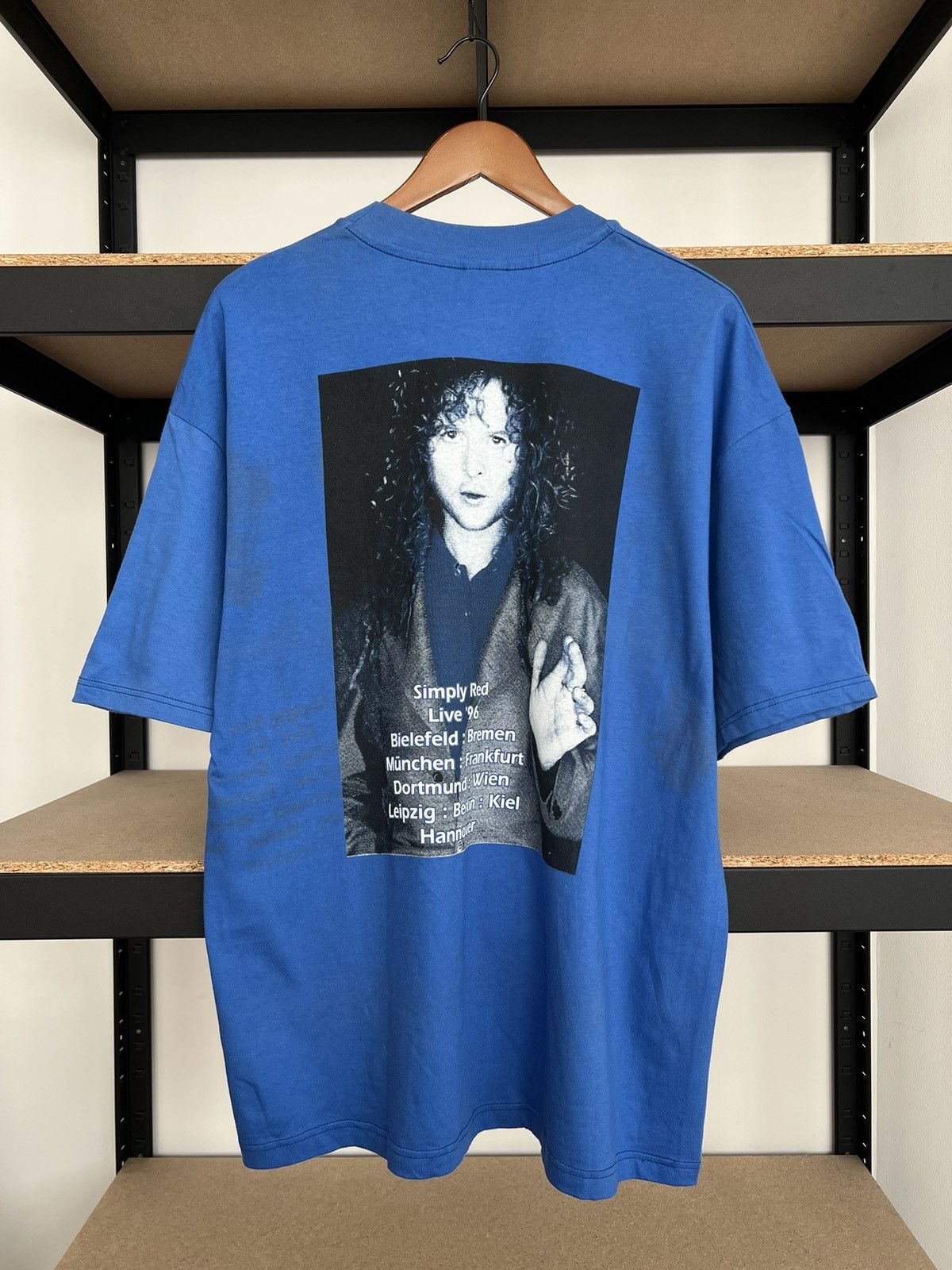 Band Tees Vintage 1996 Simply Red Life Live 96 Tour Pop Band T-shirt Size US XL / EU 56 / 4 - 2 Thumbnail
