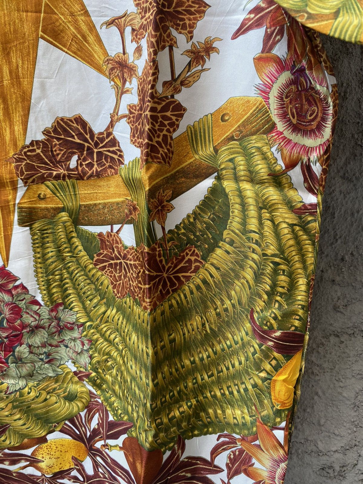 Hermes Vintage Hermes "Passiflores" Silk Shirt Size US M / EU 48-50 / 2 - 6 Thumbnail
